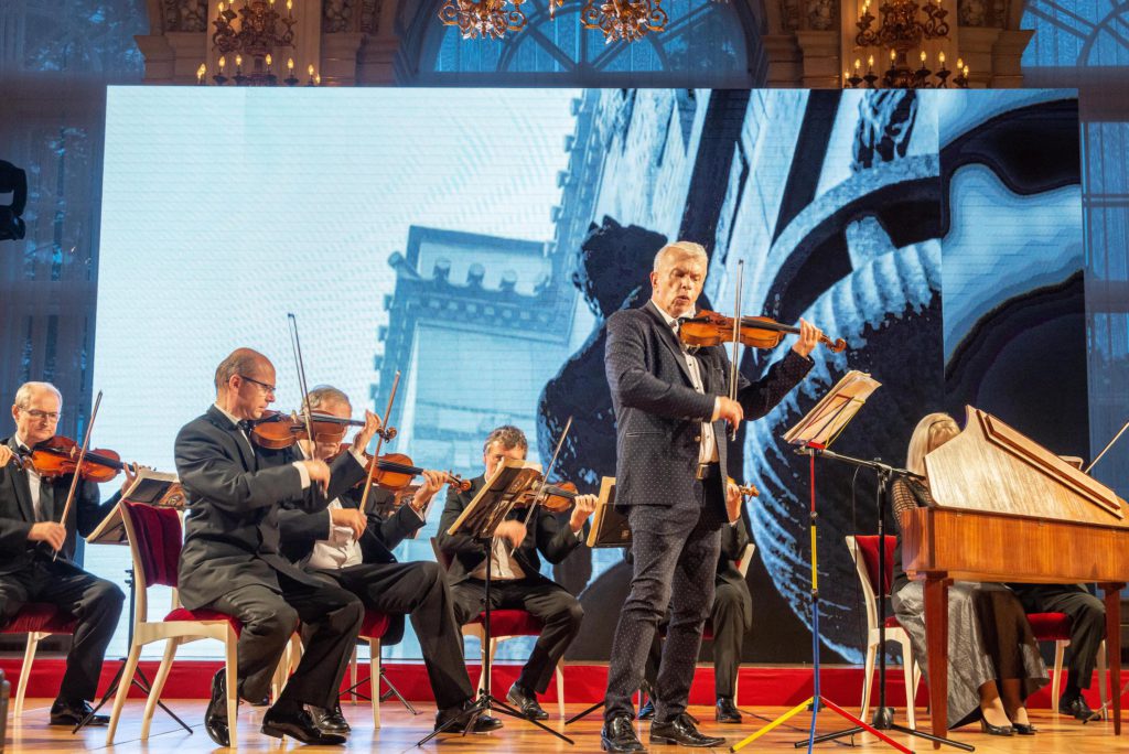 Vánoční koncert Jaroslava Svěceného v Paláci Žofín pomůže pacientům s onkologickým onemocněním