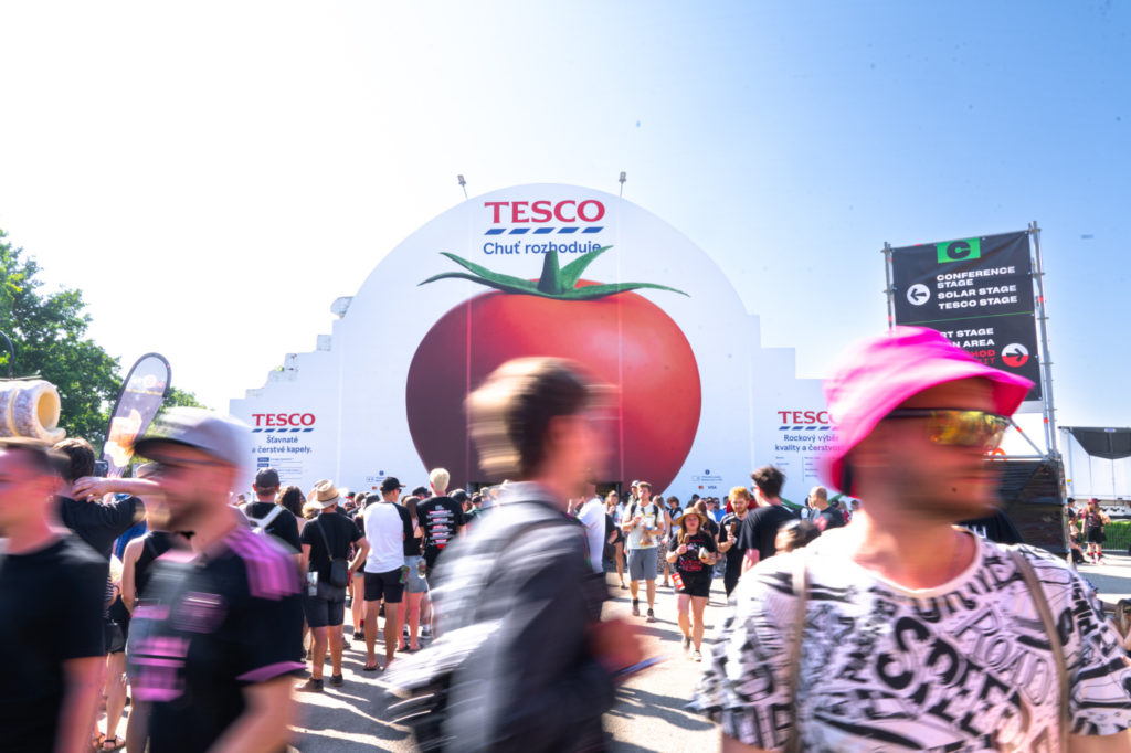 Premiéra Tesco na Rock for People: Prodejna vzbudila obrovské nadšení u návštěvníků i na sociálních sítích