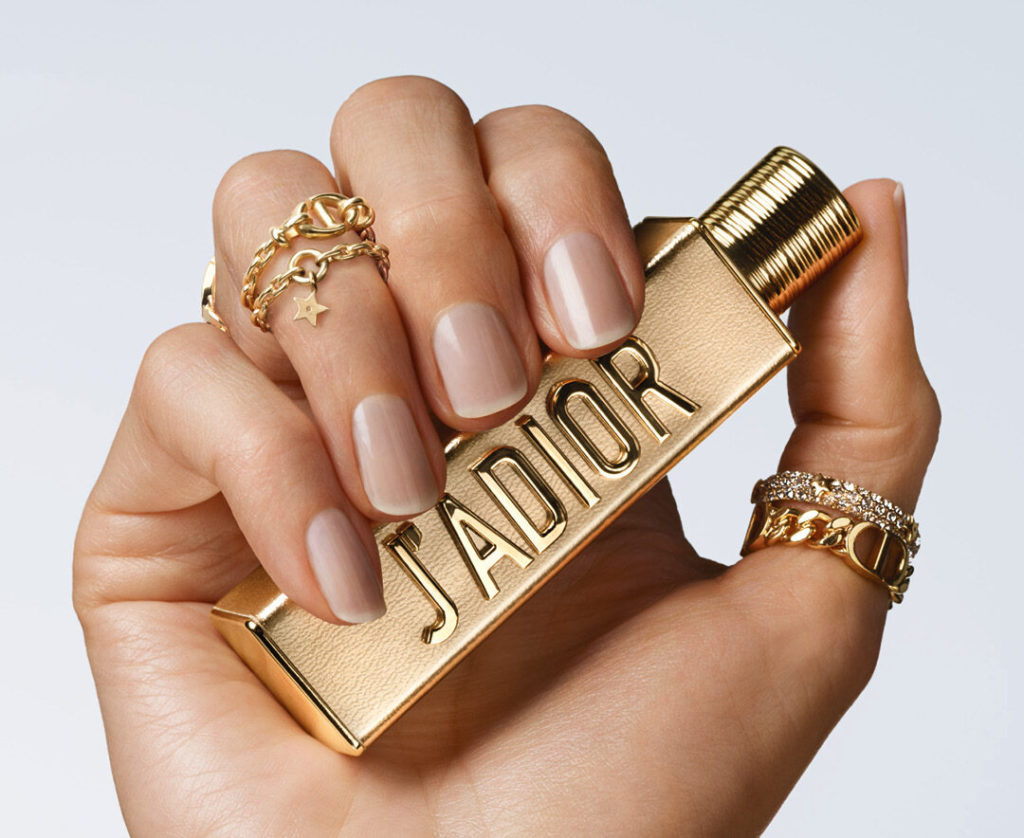 J’ADIOR: ikonická vůně Dior v novém couture formátu