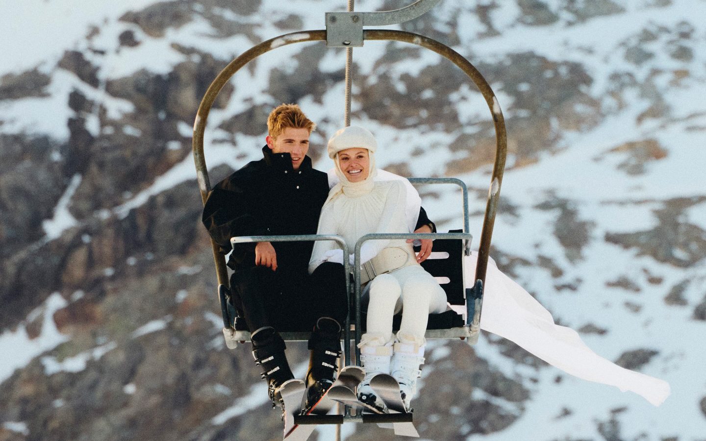 Jacquemus x Nike: Horské eleganci začíná nová éra